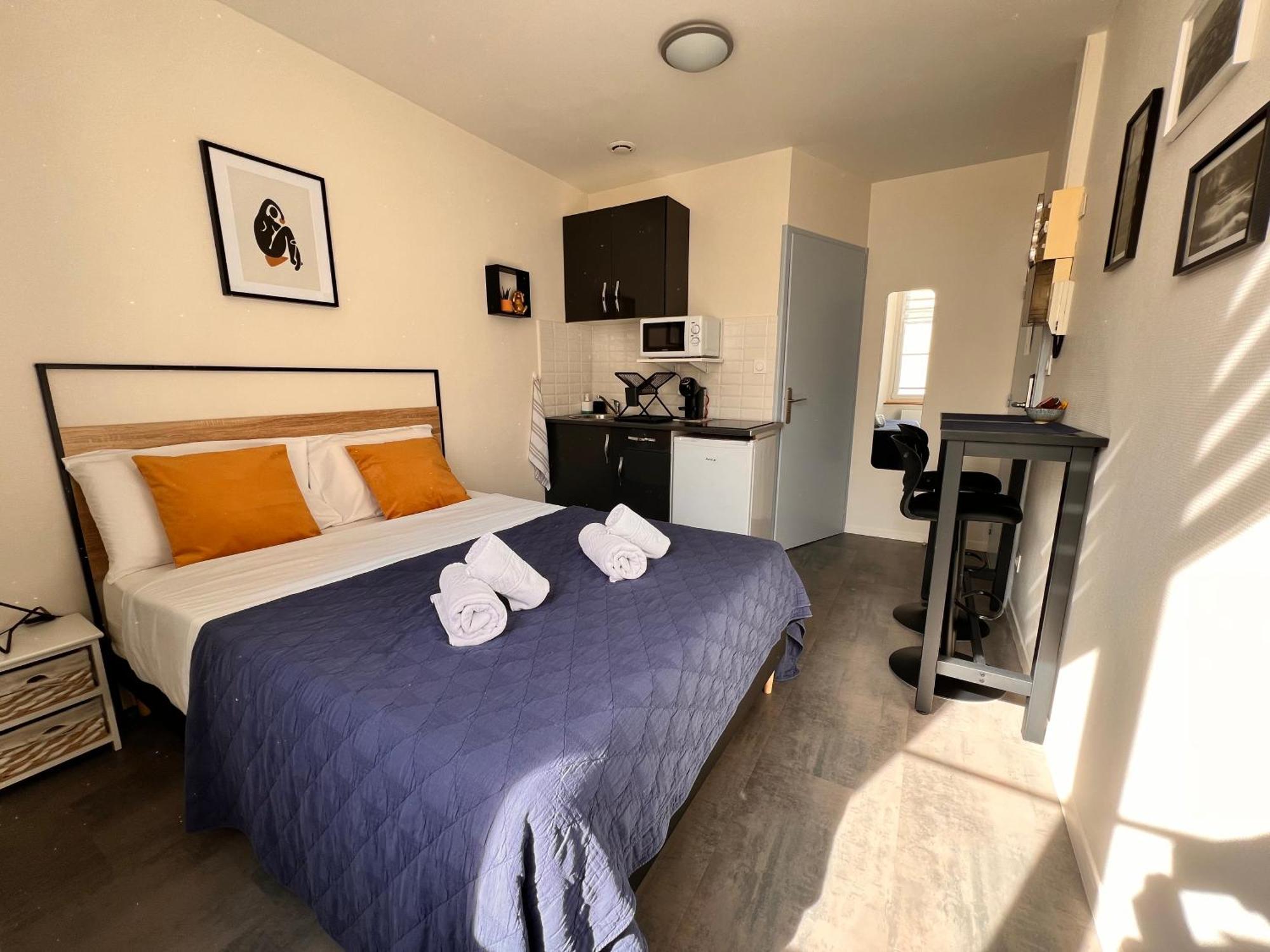 Lysbed - Desjardins Apartment อองเชร์ ภายนอก รูปภาพ