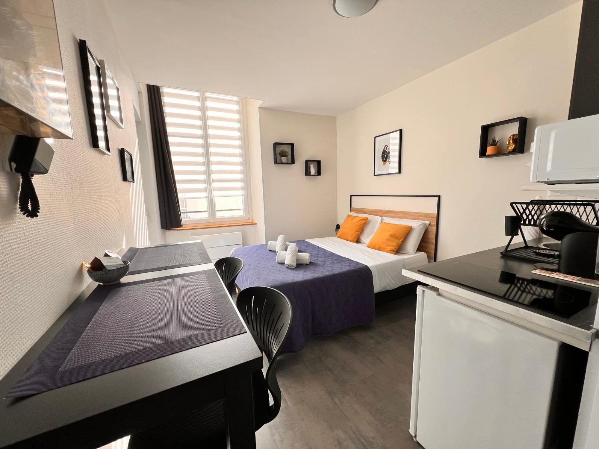 Lysbed - Desjardins Apartment อองเชร์ ภายนอก รูปภาพ