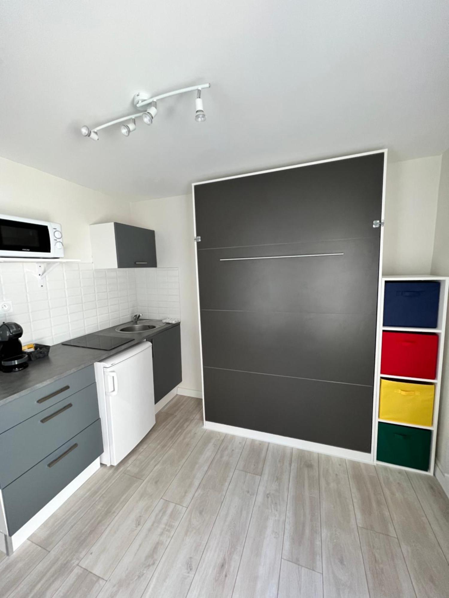 Lysbed - Desjardins Apartment อองเชร์ ภายนอก รูปภาพ