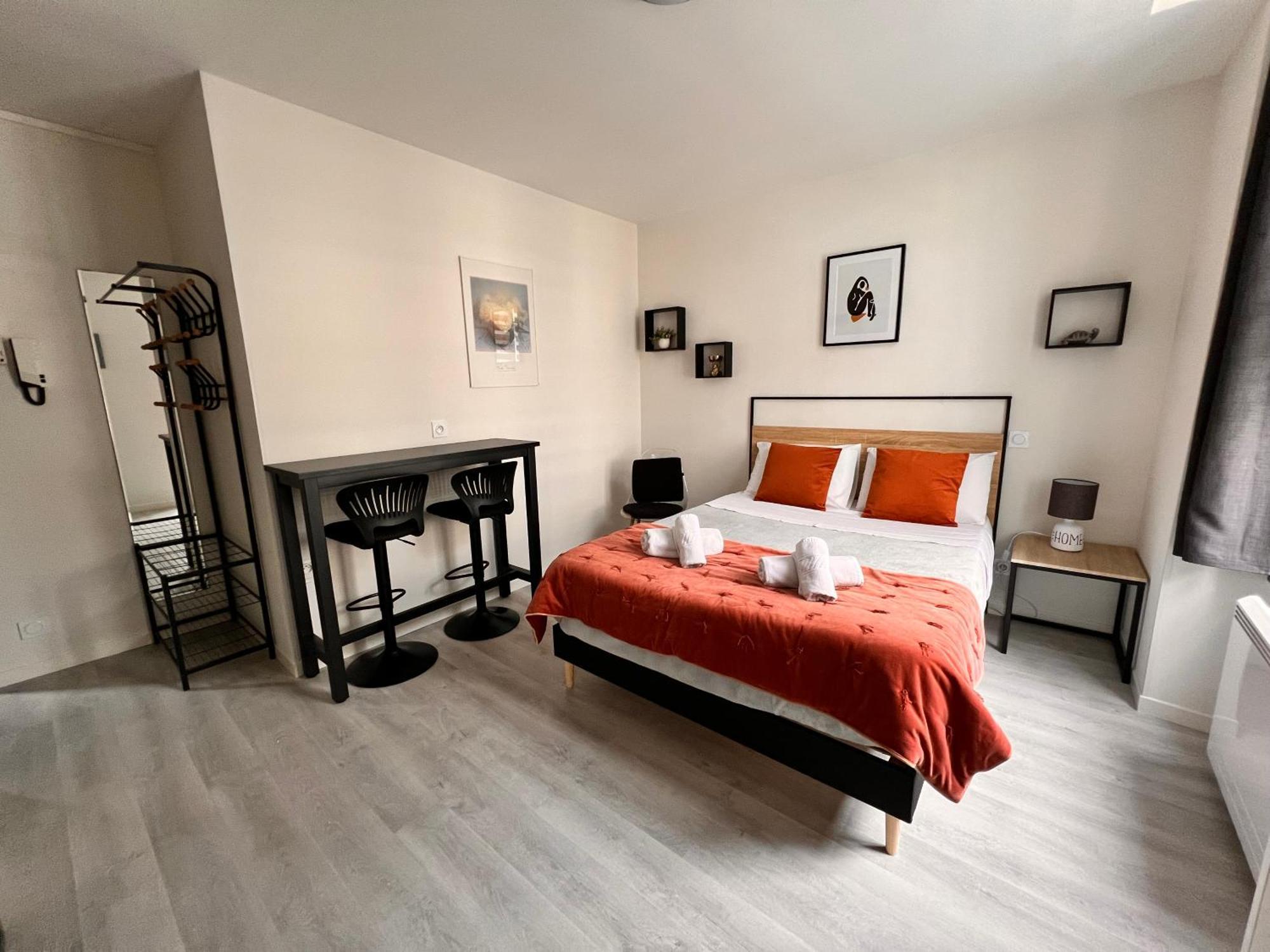 Lysbed - Desjardins Apartment อองเชร์ ภายนอก รูปภาพ