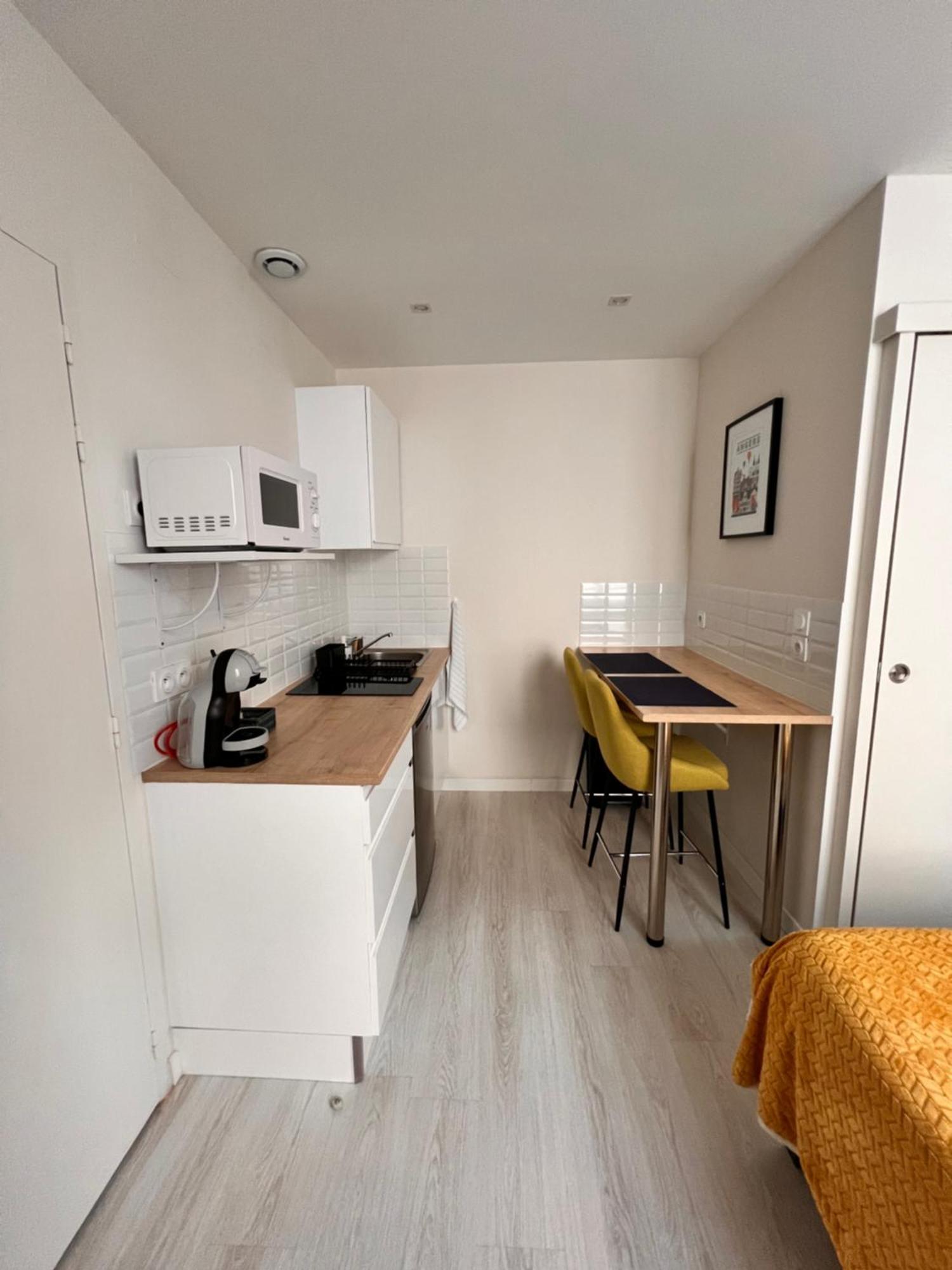 Lysbed - Desjardins Apartment อองเชร์ ภายนอก รูปภาพ