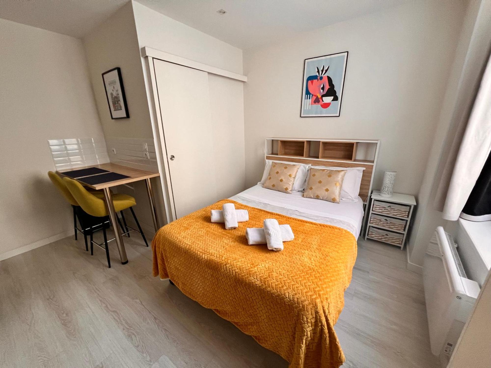 Lysbed - Desjardins Apartment อองเชร์ ภายนอก รูปภาพ