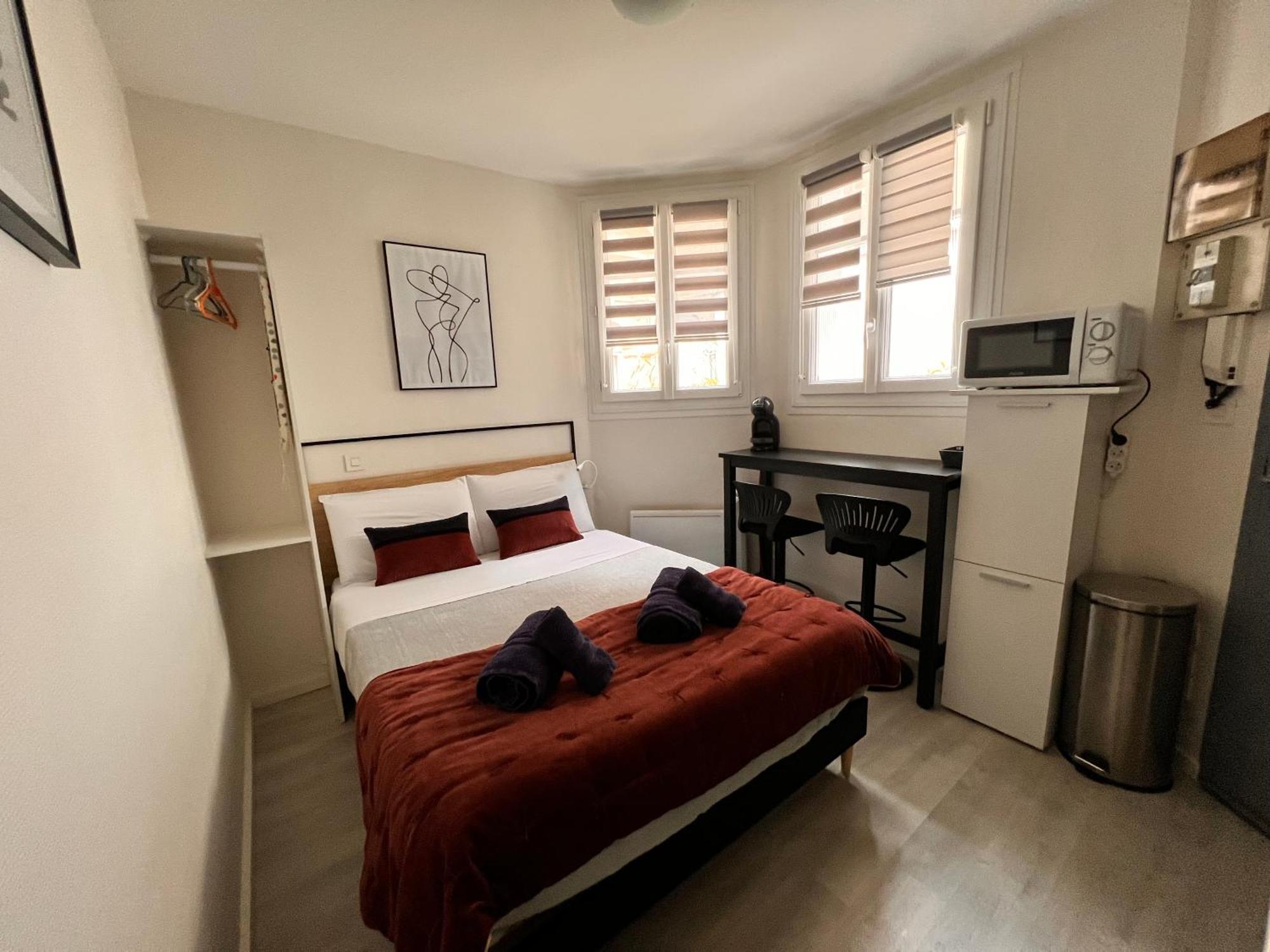 Lysbed - Desjardins Apartment อองเชร์ ภายนอก รูปภาพ